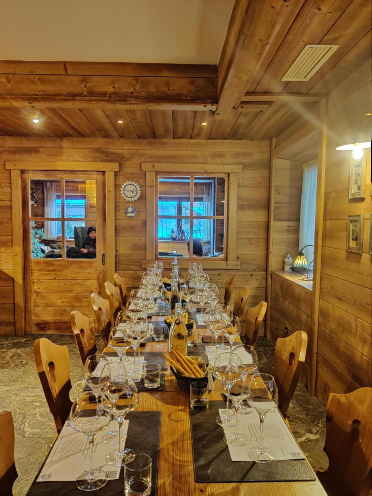 Hotel Ariston ***S Мадонна-ди-Кампильо Экстерьер фото